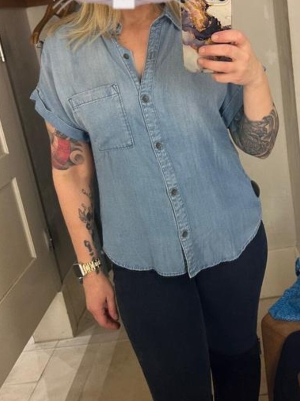 Cloth & Stone Light Blue Denim Short Sleeve Buttondown Blouse